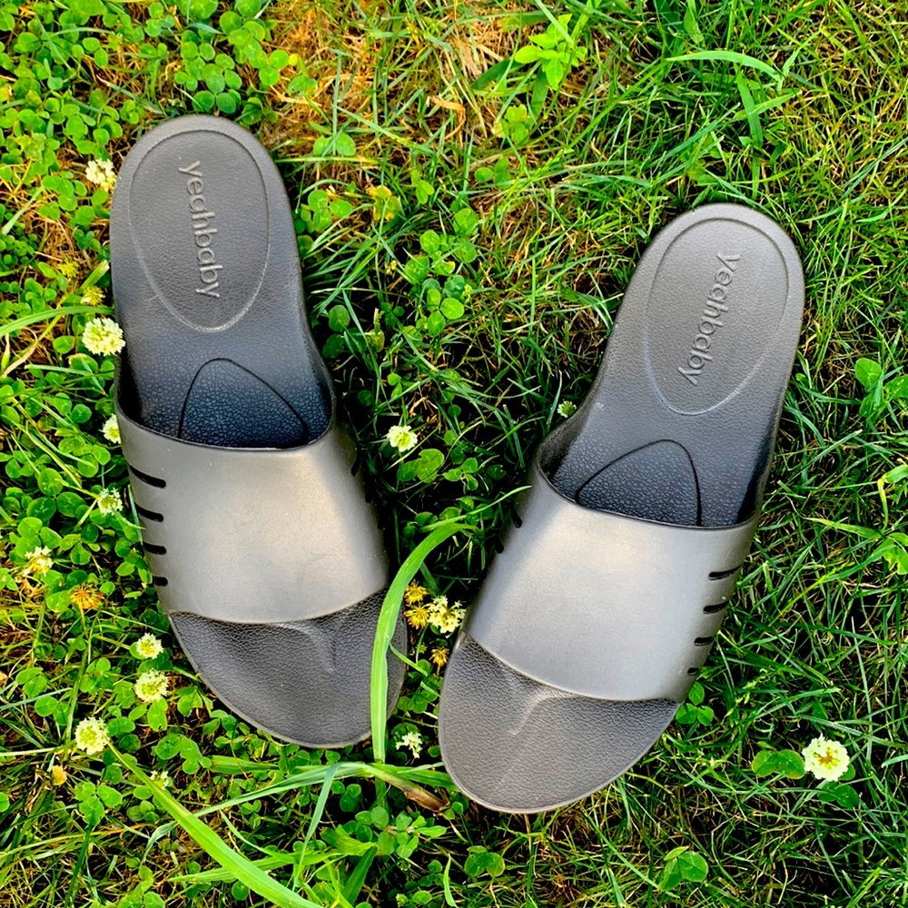 Comfy XL SPA shoes - Picture 1 of 5